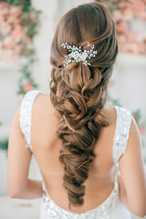 Top 13 kiểu tóc tết cô dâu mặt tròn đẹp 2017 nổi bật ngày cưới - 6