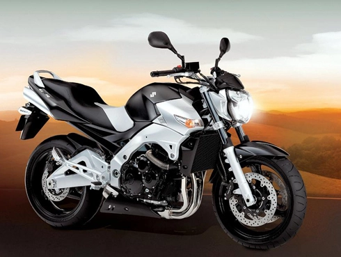  từ suzuki b-king tới gw250s - thiên nga hóa vịt bầu - 3