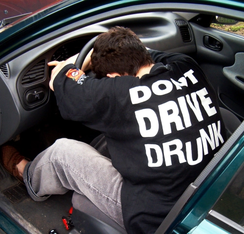  uống bao nhiêu rượu trước khi lái xe là quá giới hạn - 1