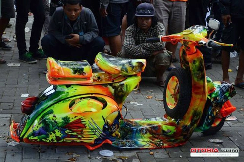  vespa hulk phong cách người khổng lồ xanh - 3