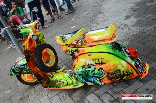  vespa hulk phong cách người khổng lồ xanh - 4