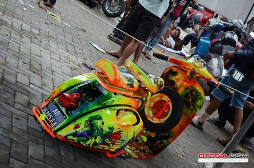  vespa hulk phong cách người khổng lồ xanh - 5