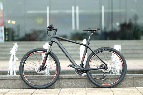  xe đạp khung carbon giá 36 triệu đồng tại việt nam - 1
