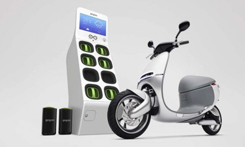  xe điện gogoro smartscooter thay pin trong 6 giây - 2