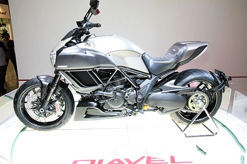  ảnh ducati diavel titanium - 4