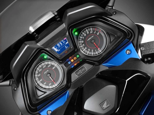  ảnh honda forza 125 2015 - 8