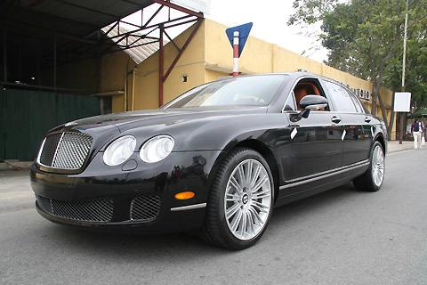  bentley flying spur speed đáp máy bay về việt nam - 3