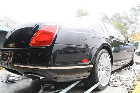  bentley flying spur speed đáp máy bay về việt nam - 7