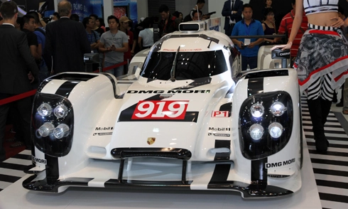  chi tiết porsche 919 hybrid đến việt nam - 1