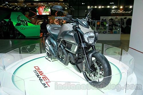  ducati diavel titanium - quý ông lịch lãm - 1