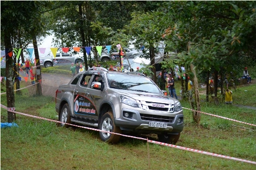  hành trình isuzu d-max caravan - 3