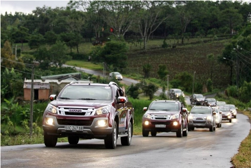  hành trình isuzu d-max caravan - 1