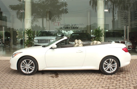  infiniti g37 mui trần đầu tiên đến việt nam - 1