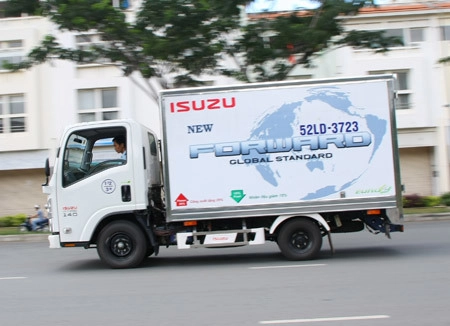  isuzu việt nam huấn luyện lái xe tiết kiệm nhiên liệu - 1