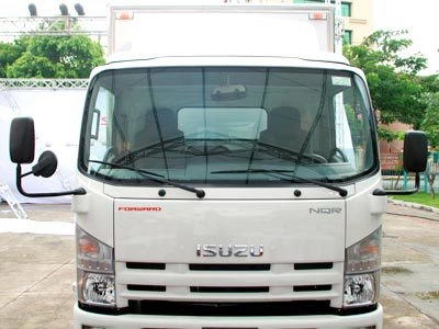  isuzu việt nam ra mắt xe tai new forward - 2