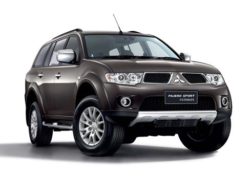  mitsubishi pajero sport có phiên bản máy xăng - 1