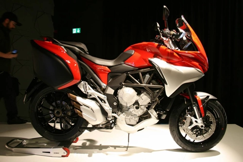  mv agusta turismo veloce - kẻ phiêu lưu sắp xuất hiện - 1