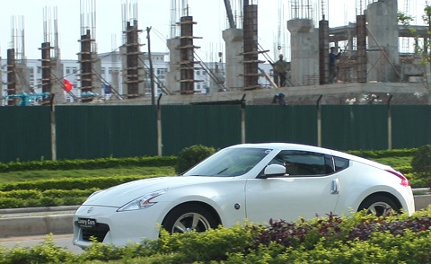  nissan 370z trên đường phố việt nam - 1