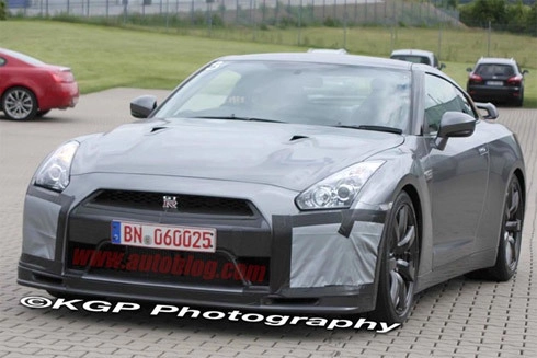  nissan gt-r phiên bản nâng cấp lộ diện - 1