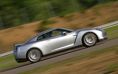  nissan gt-r thách đấu porsche 911 turbo - 2