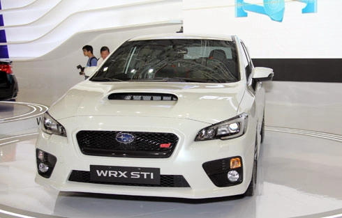  subaru wrx sti có giá hơn 17 tỷ đồng tại việt nam - 1