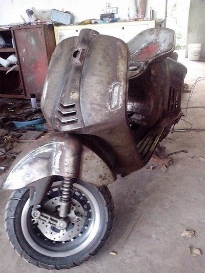  thợ việt nam tự chế siêu xe tay ga vespa 946 - 2