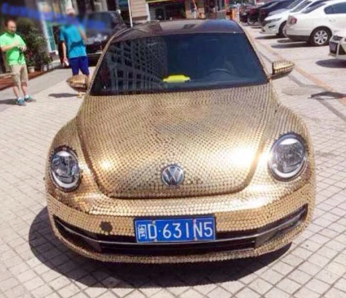  volkswagen beetle gắn hơn 10000 tiền xu - 2