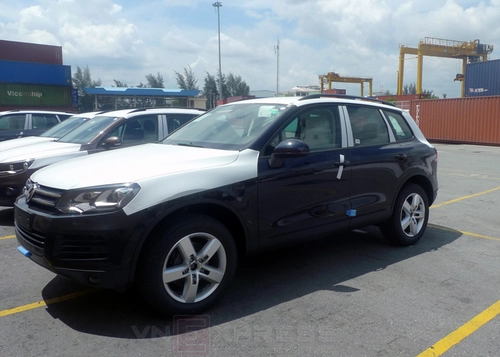  volkswagen touareg 2013 đầu tiên tại việt nam - 3