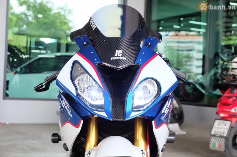 Bmw s1000rr 2015 thật vi diệu với dàn đồ chơi hàng hiệu - 3