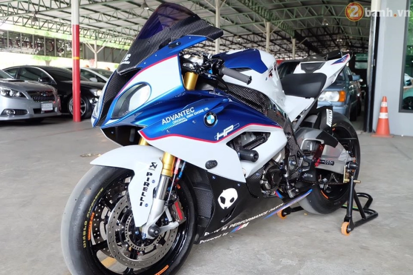 Bmw s1000rr 2015 thật vi diệu với dàn đồ chơi hàng hiệu - 2