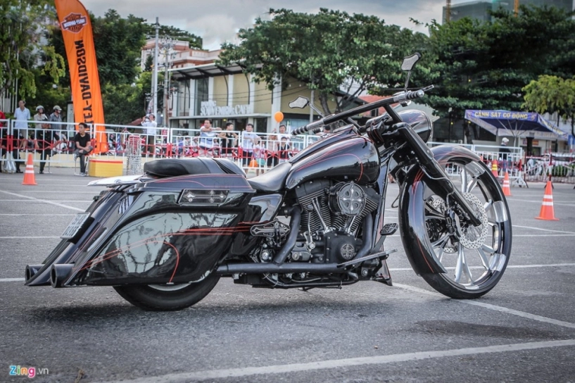 Cận cảnh harley-davidson street glide độ bánh lớn siêu khủng - 2