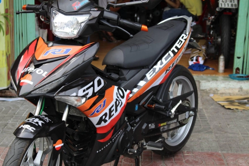 Cứng cáp đẹp lạ với exciter repsol - 1