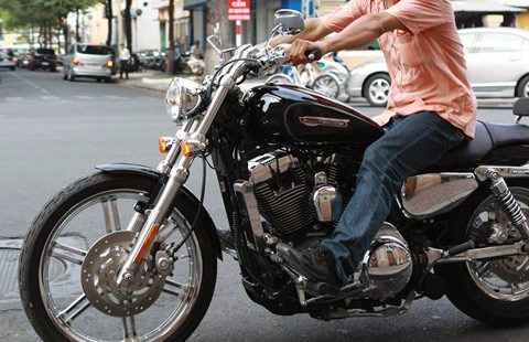  harley davidson xl1200 sói hoang trên phố sài gòn - 2