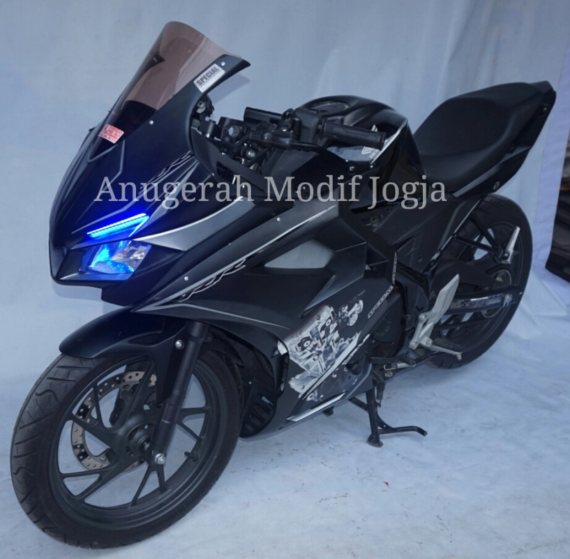 Honda cbr150r độ đèn pha của cbr250 2017 - 4