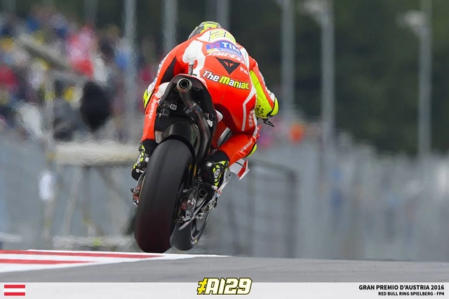 Kết quả phân hạng motogp andrea iannone có pole đầu tiên - 1