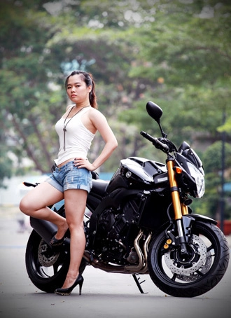 người mẫu yamaha fz8 tại sài gòn - 6