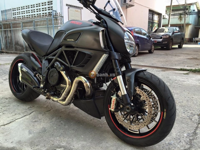 Quái thú ducati diavel carbon trong bản độ đầy ấn tượng của người thái - 1