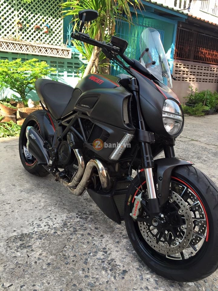 Quái thú ducati diavel carbon trong bản độ đầy ấn tượng của người thái - 3