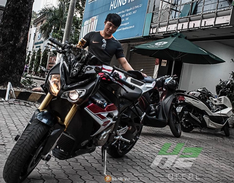 Siêu phẩm bmw s1000r đẳng cấp tạo dáng tại sài gòn - 1