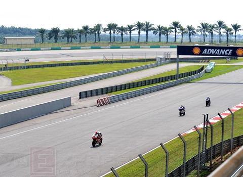  sôi động đường đua motogp tại malaysia - 1