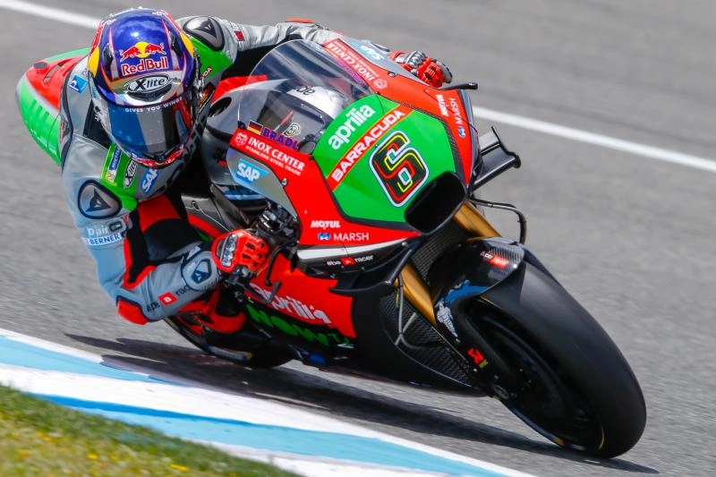 Stefan bradl chính thức xác nhận sẽ ngừng tham gia giải motogp vào năm tới - 2