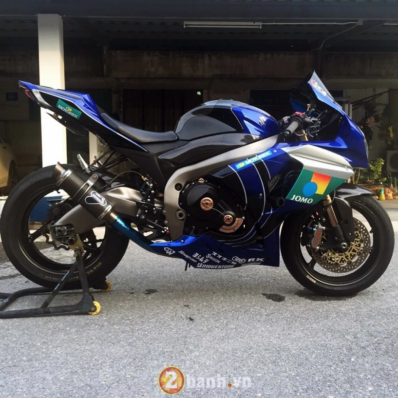 Suzuki gsx-r1000 sánh duyên cùng termignoni - 1