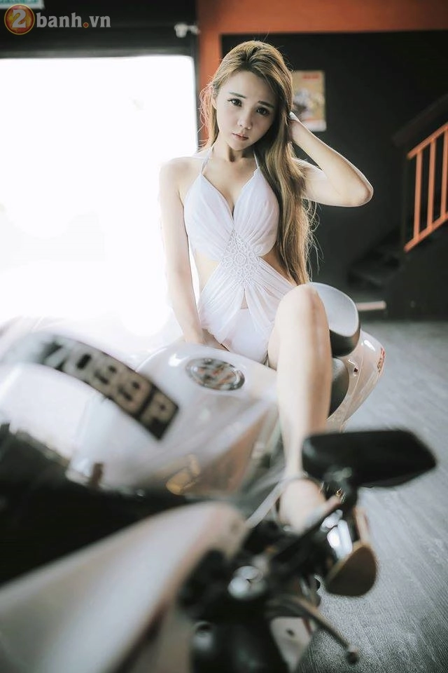 Thiên thần xinh đẹp đọ dáng cùng thần gió suzuki hayabusa - 10