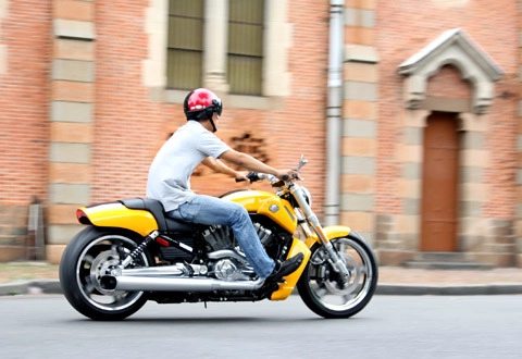  v-rod muscle 2011 trên đường phố sài gòn - 2