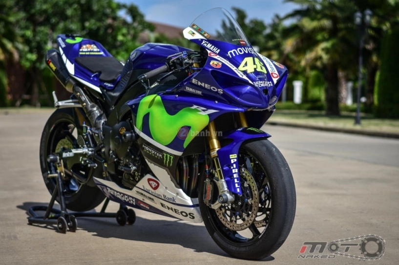 Yamaha r1 siêu chất trong phiên bản movistar motogp - 1