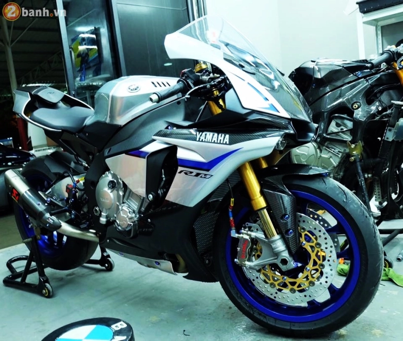 Yamaha r1m siêu chất với dàn đồ chơi đắt giá - 8