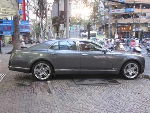  bentley mulsanne ở sài gòn - 2