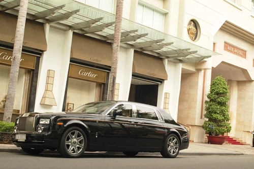  bộ đôi rolls-royce phantom trên phố sài gòn - 1