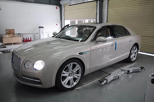  chi tiết bentley flying spur 2014 đầu tiên tại việt nam - 1