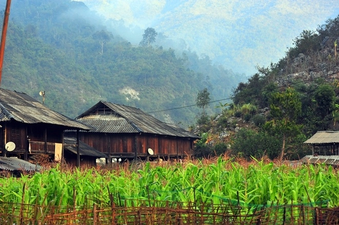 Đi chơi tết tây bắc hãy thử tắm khoáng nóng trong nhà gỗ - 2